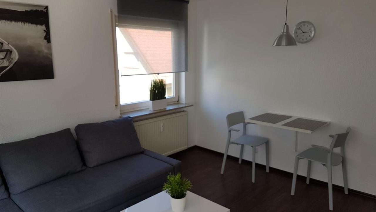 Ferien- Und Businessapartment I Modern Mit Wlan Und Parkplatz Nahe Zentrum, Automobil- Und Tech-Firmen, Messe Renningen Eksteriør bilde